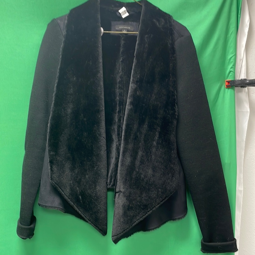 Black Fur collar long sleeve dress warm jacket